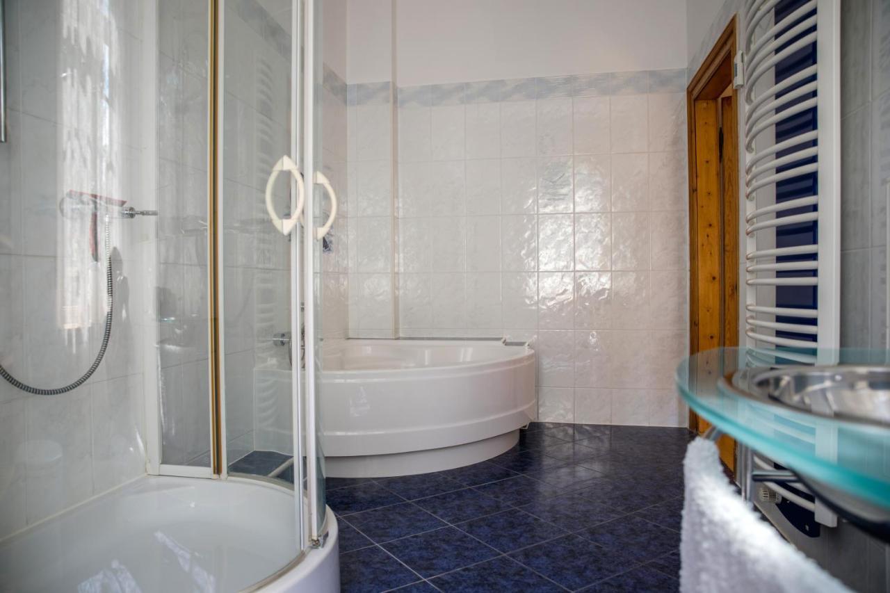 Gruene Villa Wellness & Spa باد كروزناش المظهر الخارجي الصورة